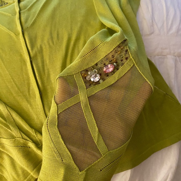 Top - Picture 4 of 4